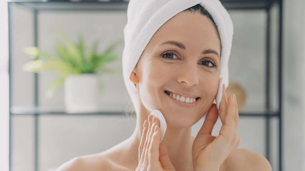 Skincare rutina prilagođena ljetu ili zimi